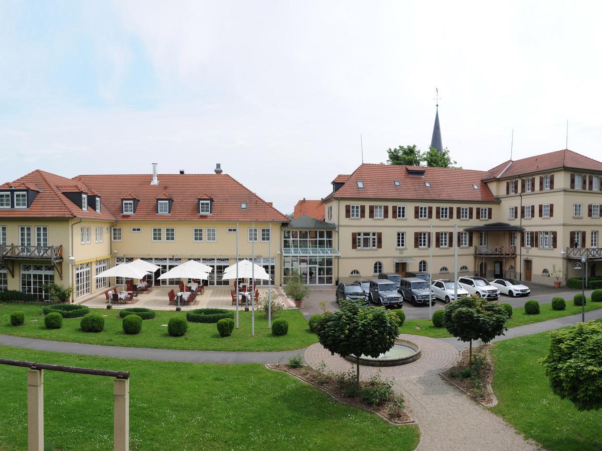 Schlosshotel Neckarbischofsheim ภายนอก รูปภาพ