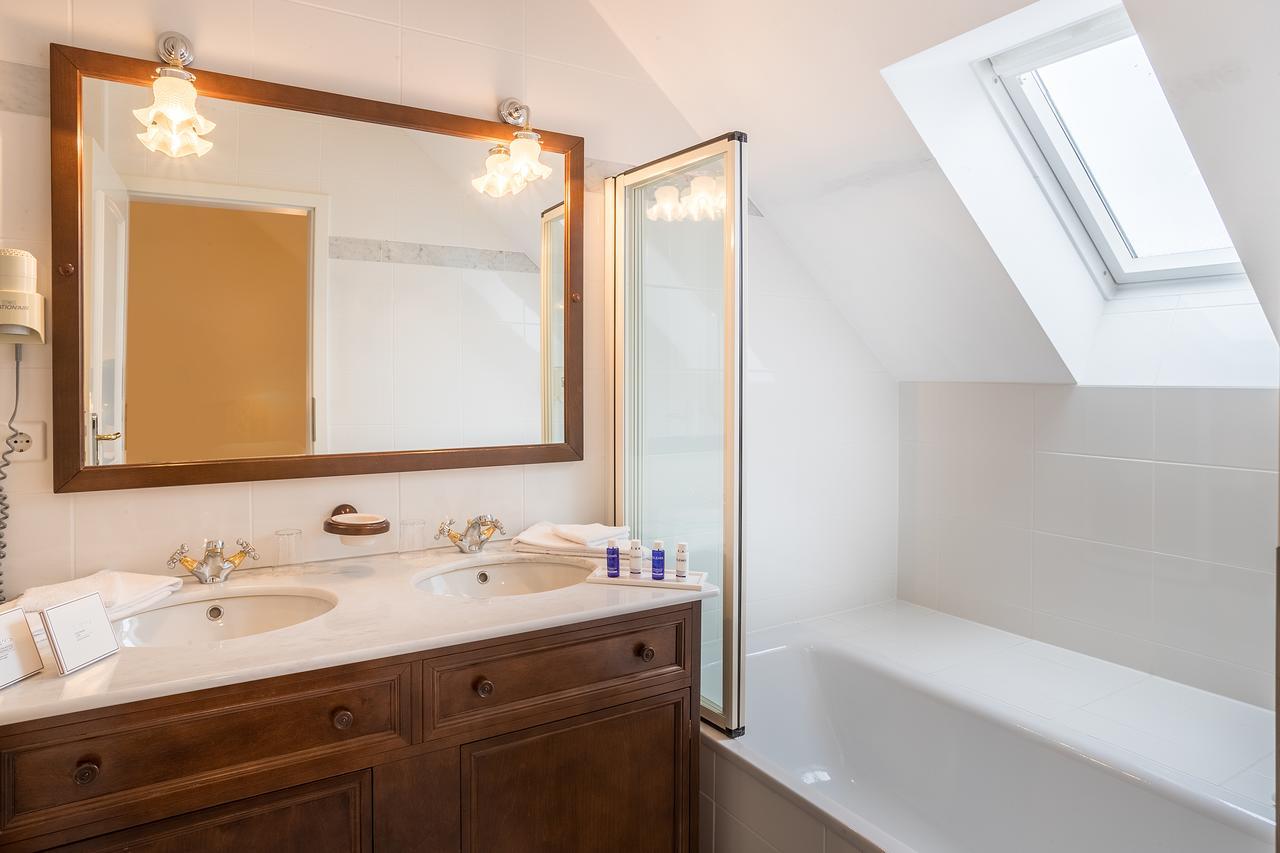 Schlosshotel Neckarbischofsheim ภายนอก รูปภาพ